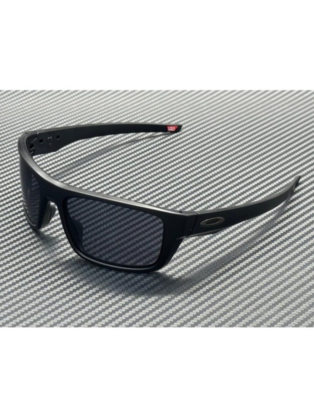 New Oakley Men  Sunglasses --